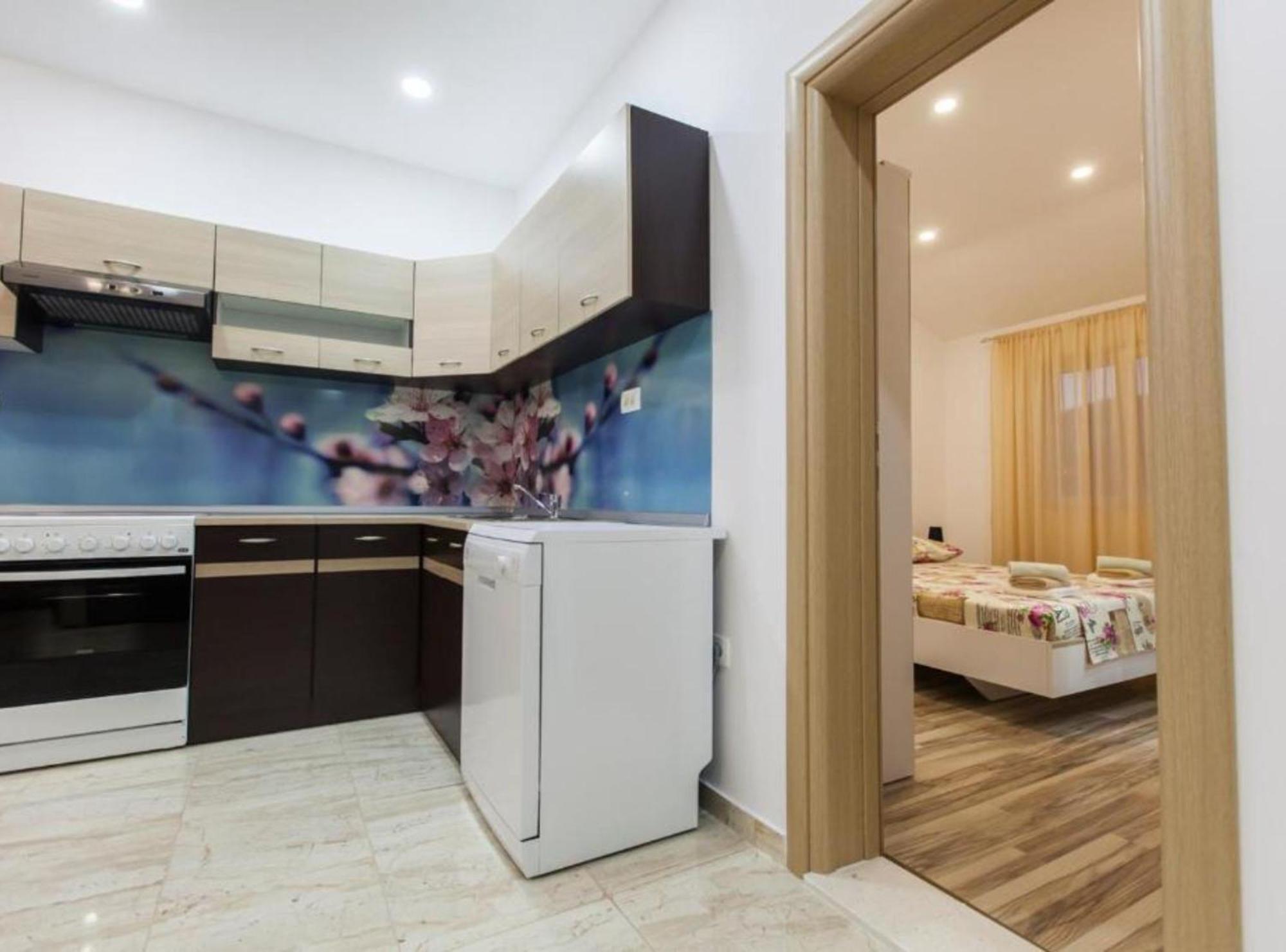 Apartment Dalmatia Каштела Екстер'єр фото