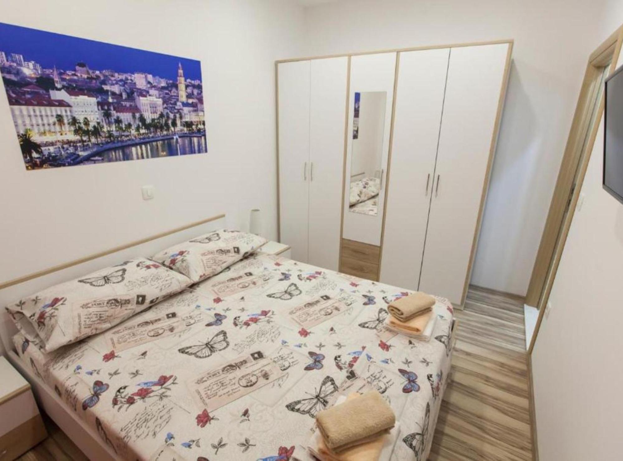 Apartment Dalmatia Каштела Екстер'єр фото