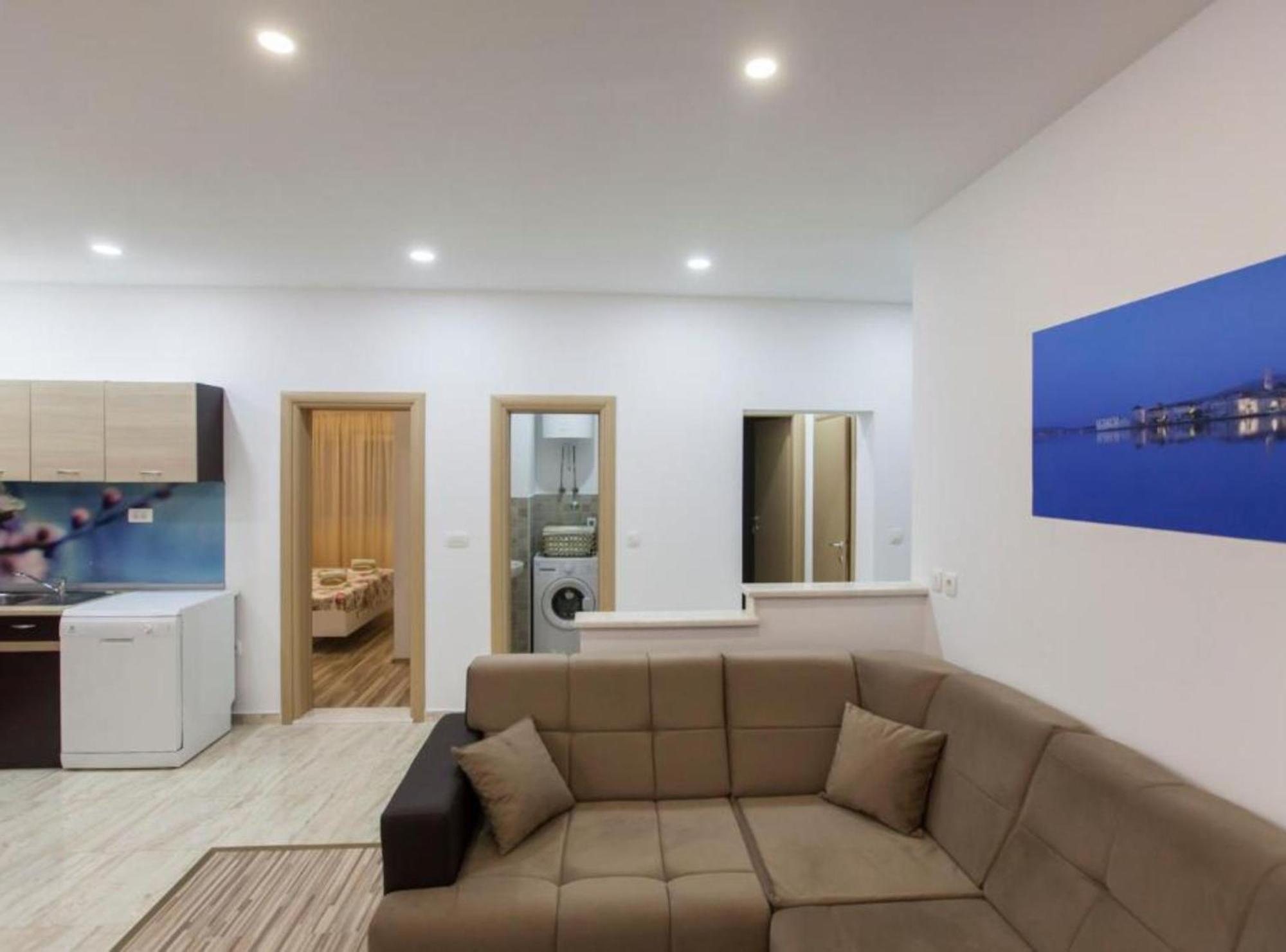 Apartment Dalmatia Каштела Екстер'єр фото