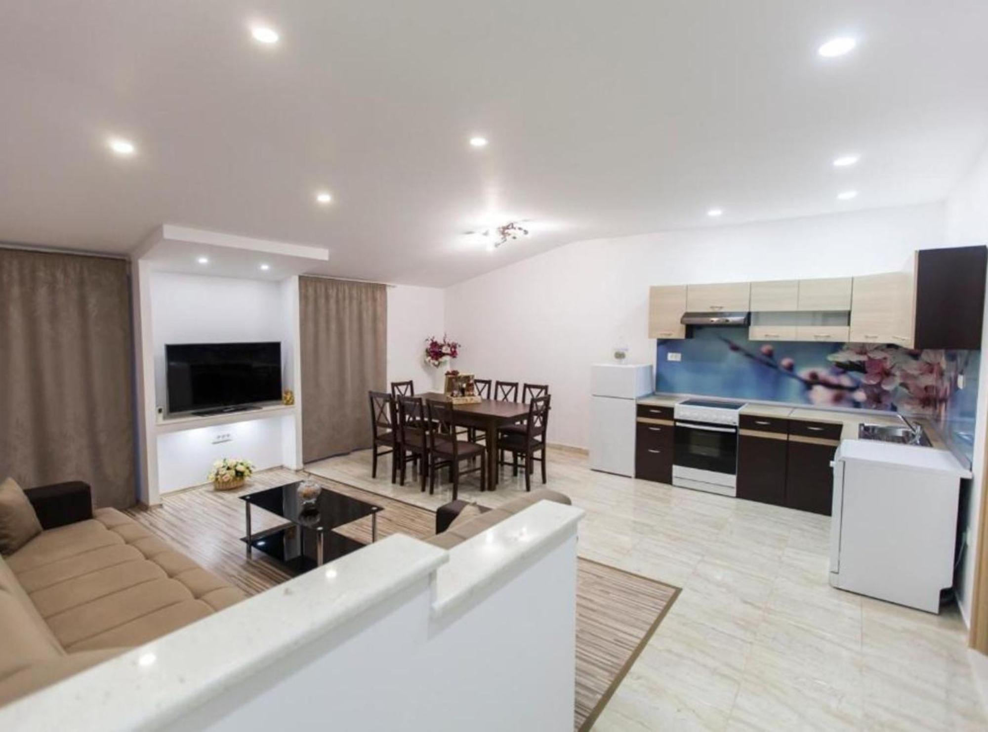 Apartment Dalmatia Каштела Екстер'єр фото