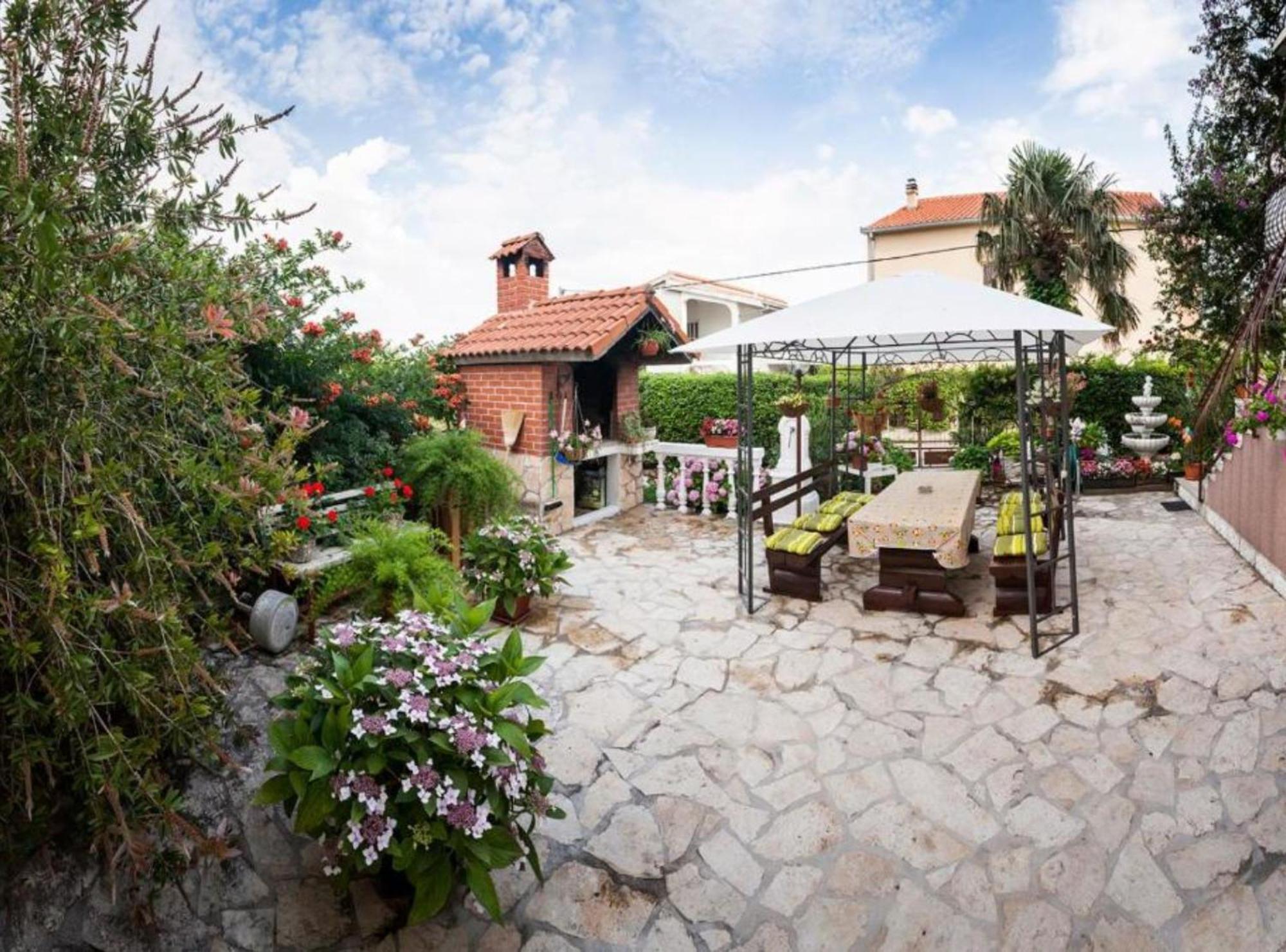 Apartment Dalmatia Каштела Екстер'єр фото