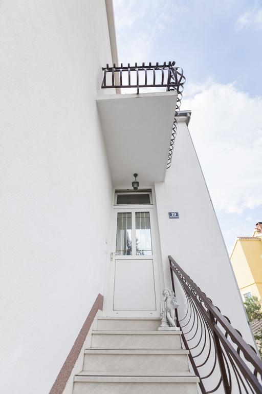Apartment Dalmatia Каштела Екстер'єр фото