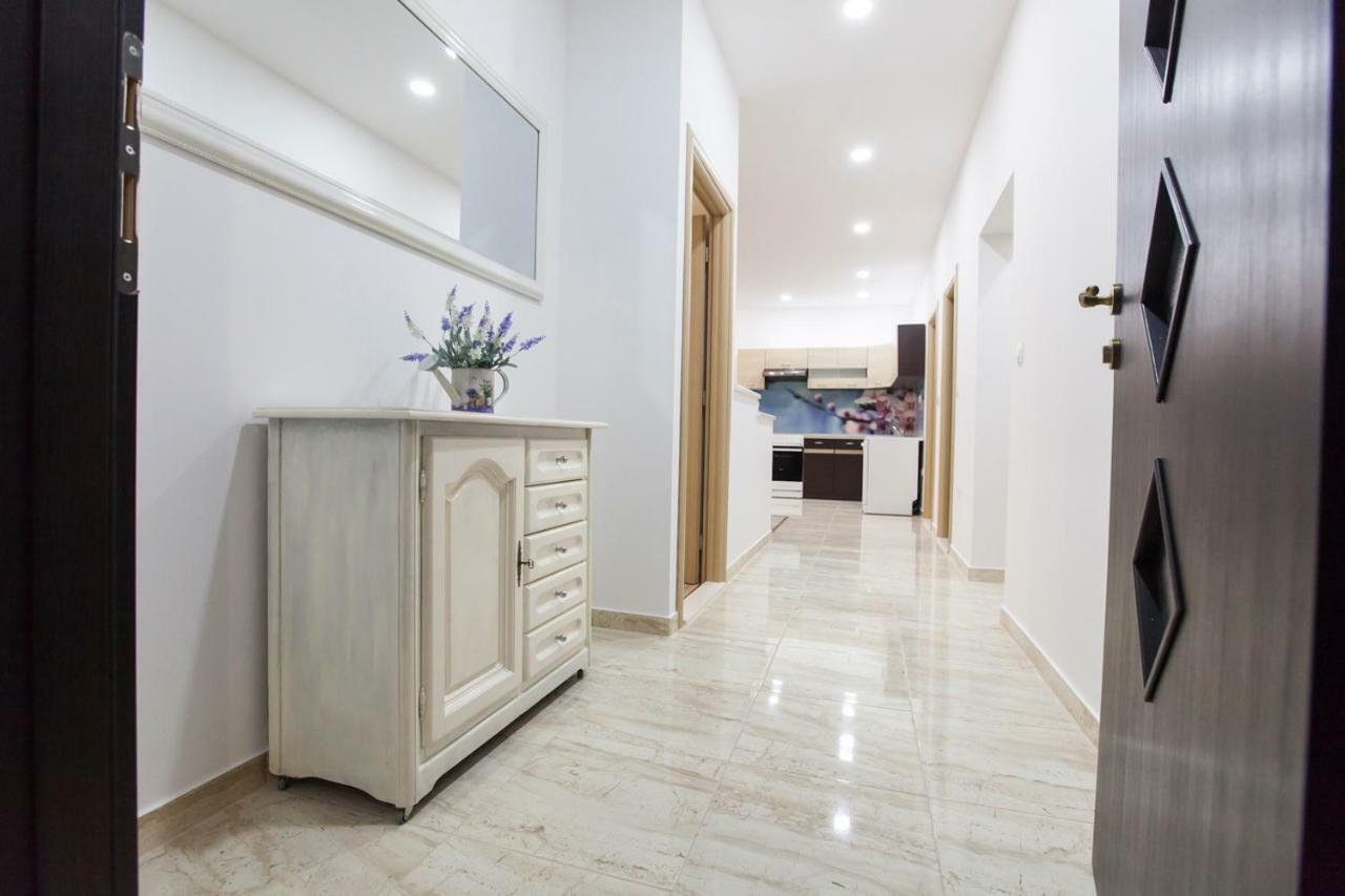 Apartment Dalmatia Каштела Екстер'єр фото